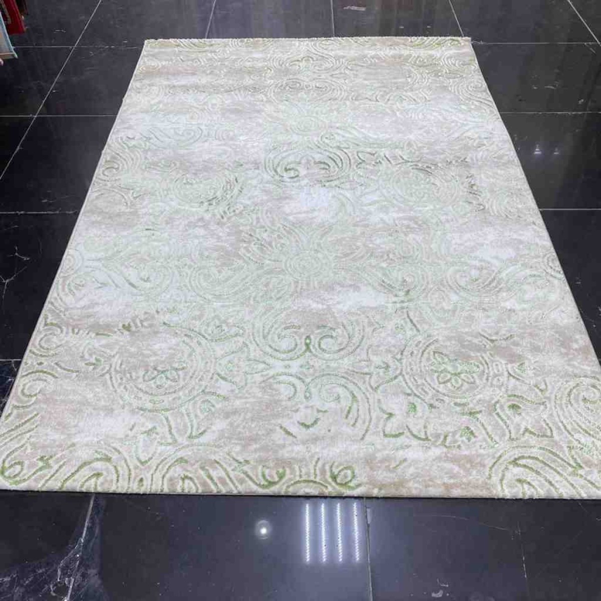 سجاد تركي سفير  160 بيج و اخضر