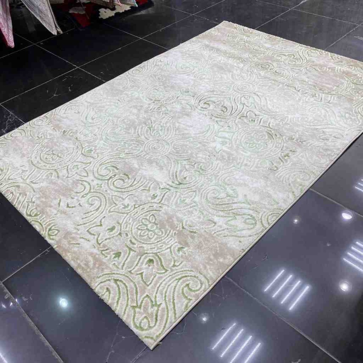 سجاد تركي سفير  160 بيج و اخضر