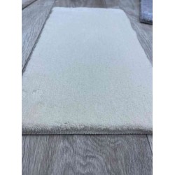 موكيت ساره ساده 10كريم ينقاس بالمتر المربع 100*100