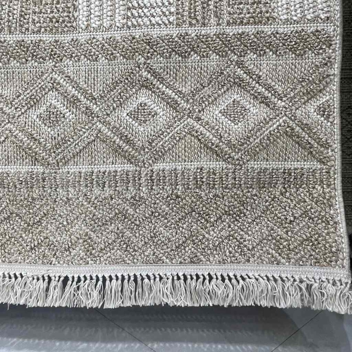 سجاد خيش ماجستيك تركي 08642B كوفي بيج فاتح مقاس 50*80