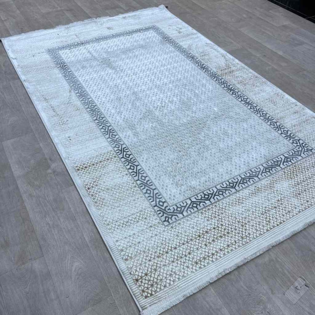 سجاد تركي رانا تركي 1102A كريم ازرق مقاس 250*350