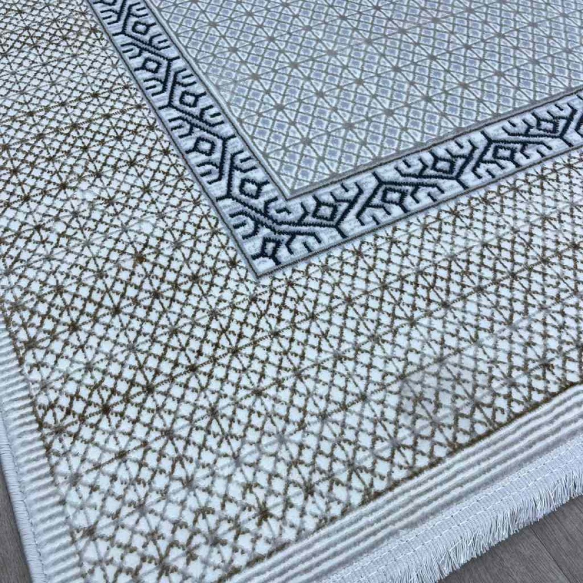 سجاد تركي رانا تركي 1102A كريم ازرق مقاس 250*350