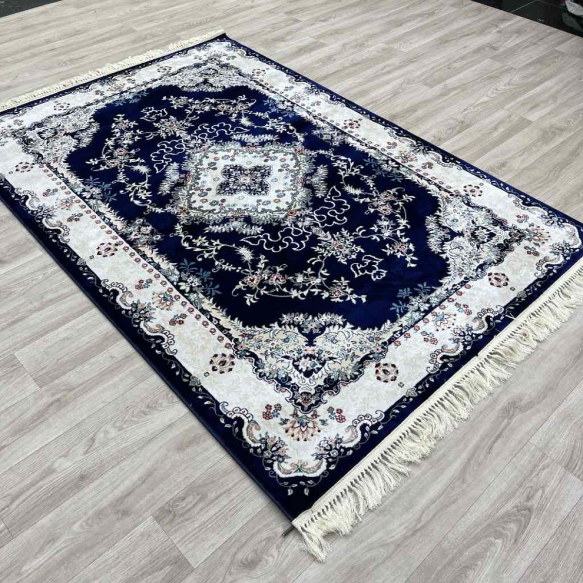 سجاد تركي سوبر اصفهان C709A لون كحلي مقاس 200*300