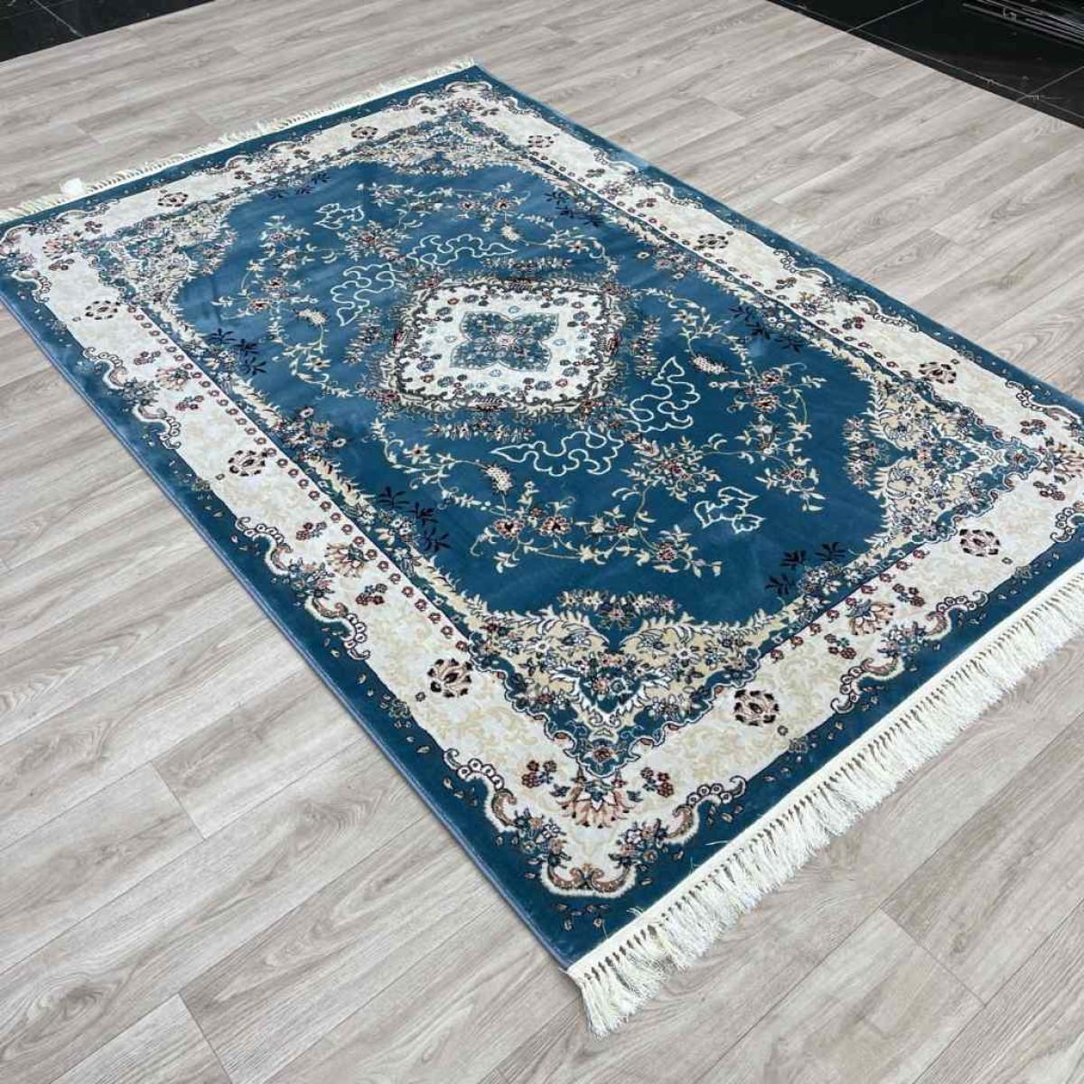 سجاد تركي سوبر اصفهان C709A لون سماوي مقاس 250*350