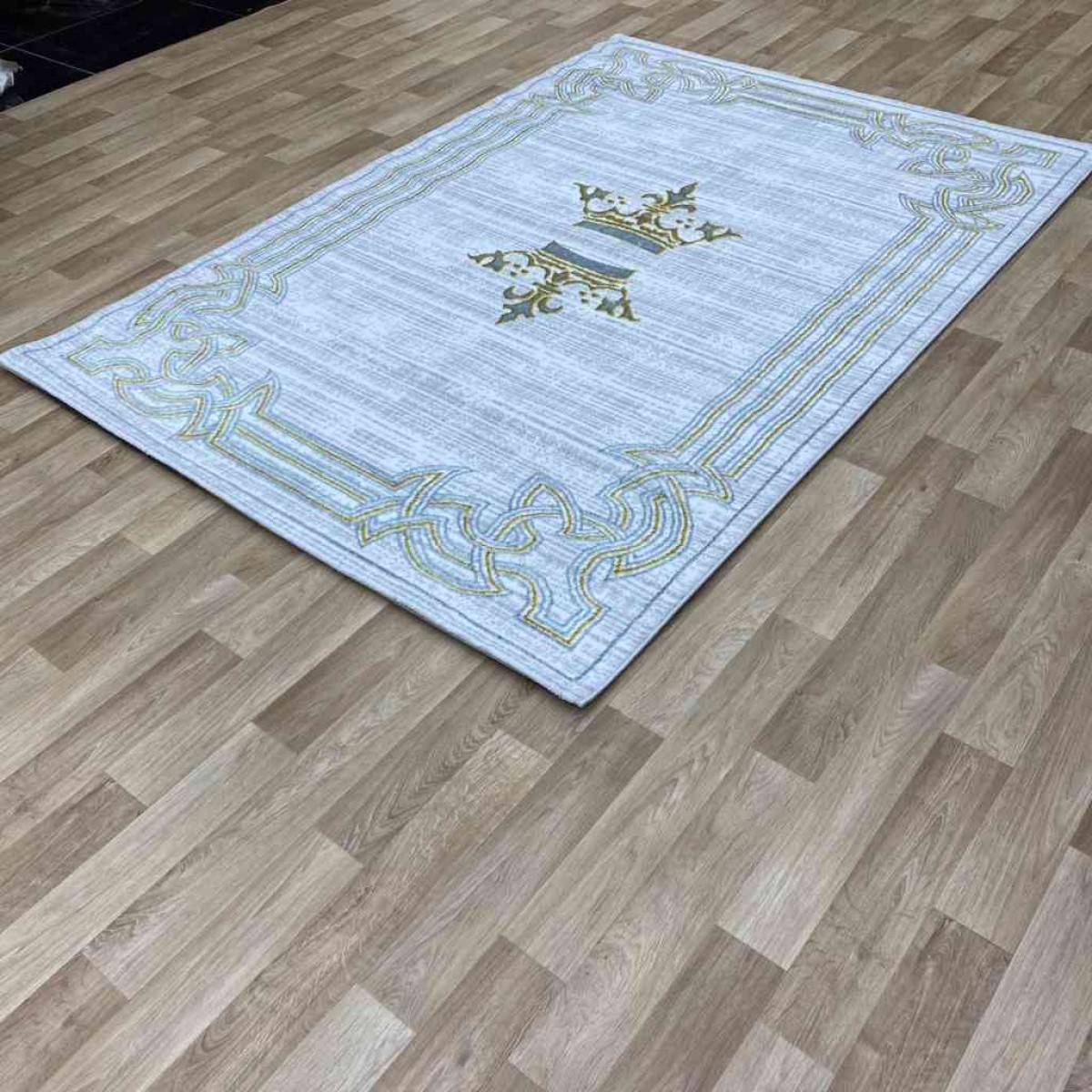سجاد كرون 056 اخضر مقاس 100*300