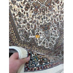 سجاد تركي الفخامة صوف اكرليك خيط مبروم  37878 لون كريم مقاس 400*600