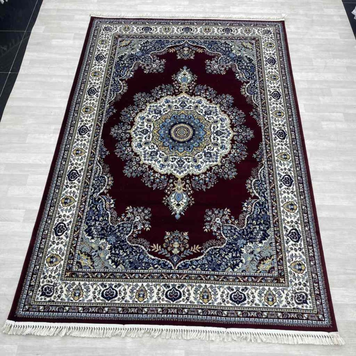 سجاد تركي الماس صوف درجه اولا كلاسيك سميك 38684A احمر مقاس 100*400 سجاد تركي الماس صوف درجه اولا كلاسيك سميك 38684A احمر مقاس 100*400