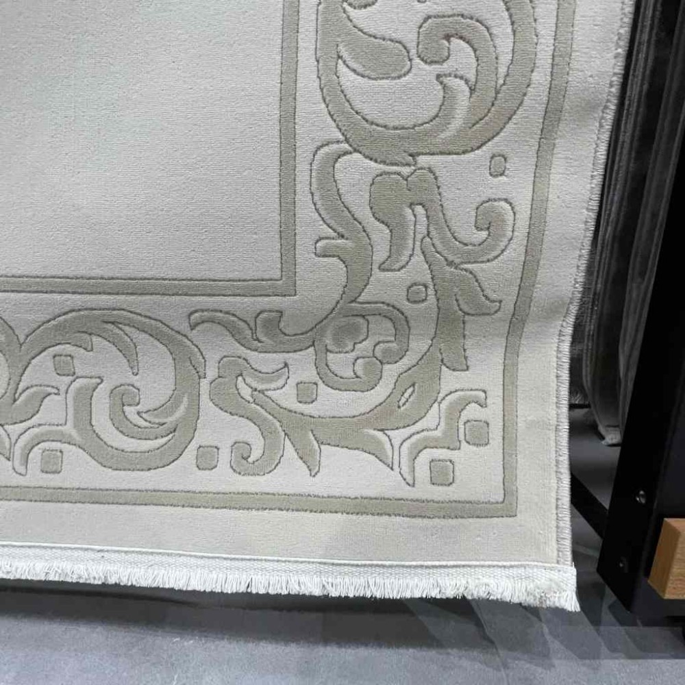 سجاد تركي فلورنس J674 كريم بيج مقاس 400*600