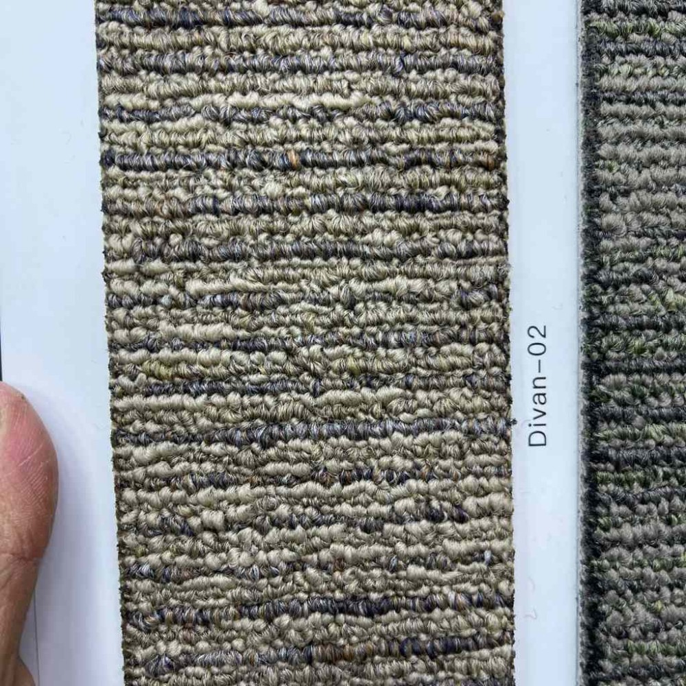 موكيت مربعات ارضيات مكتبية بلاط مكتبي ديفان 02 لون رصاصي