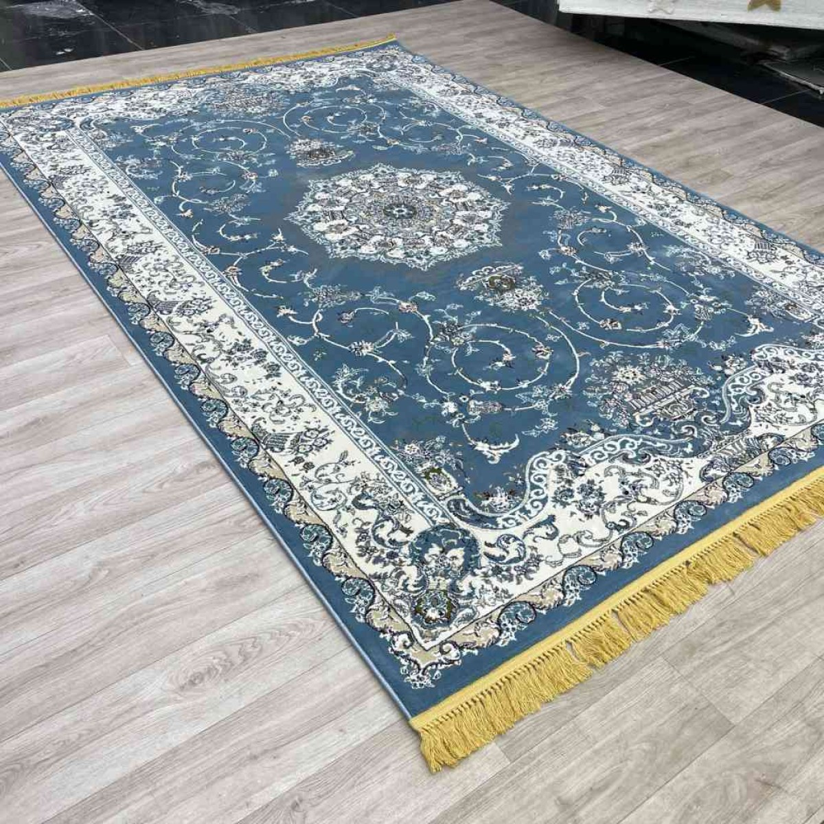 سجاد تركي تبريز كلاسيك سميك ناعم 2767B سماوي عنابي مقاس 500*700