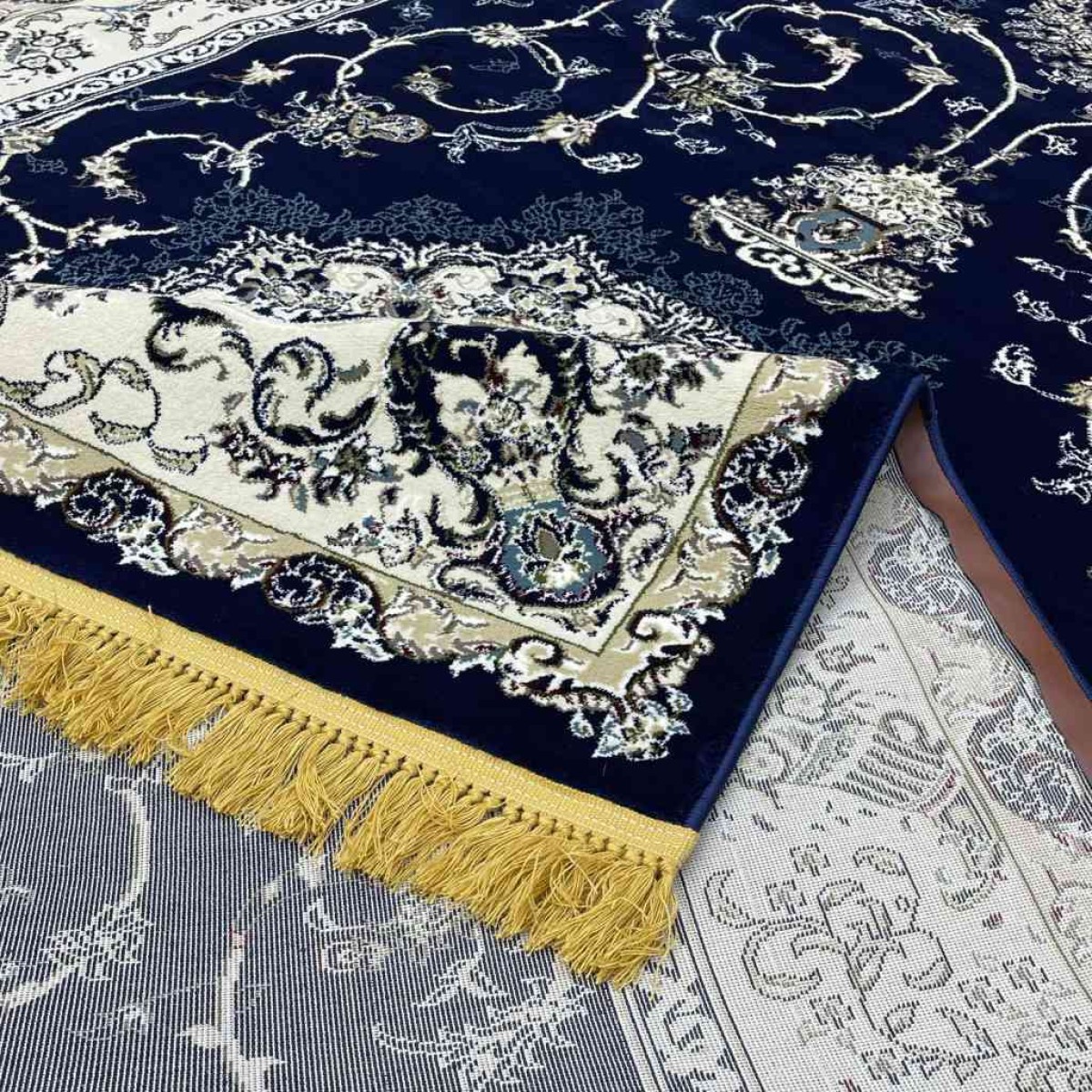 سجاد تركي تبريز كلاسيك سميك ناعم 2767B كحلي مقاس 300*400