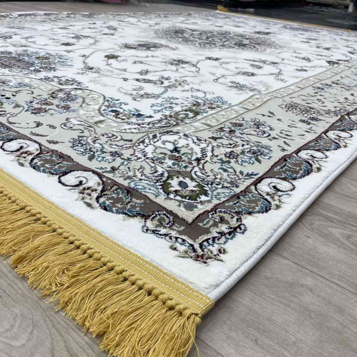 سجاد تركي تبريز كلاسيك سميك ناعم 2767B ابيض مقاس 125*500