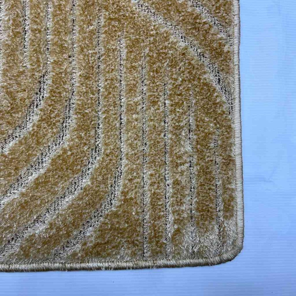 موكيت ساده بانتا ذهبي ينقاس بالمتر الطولي 100*400