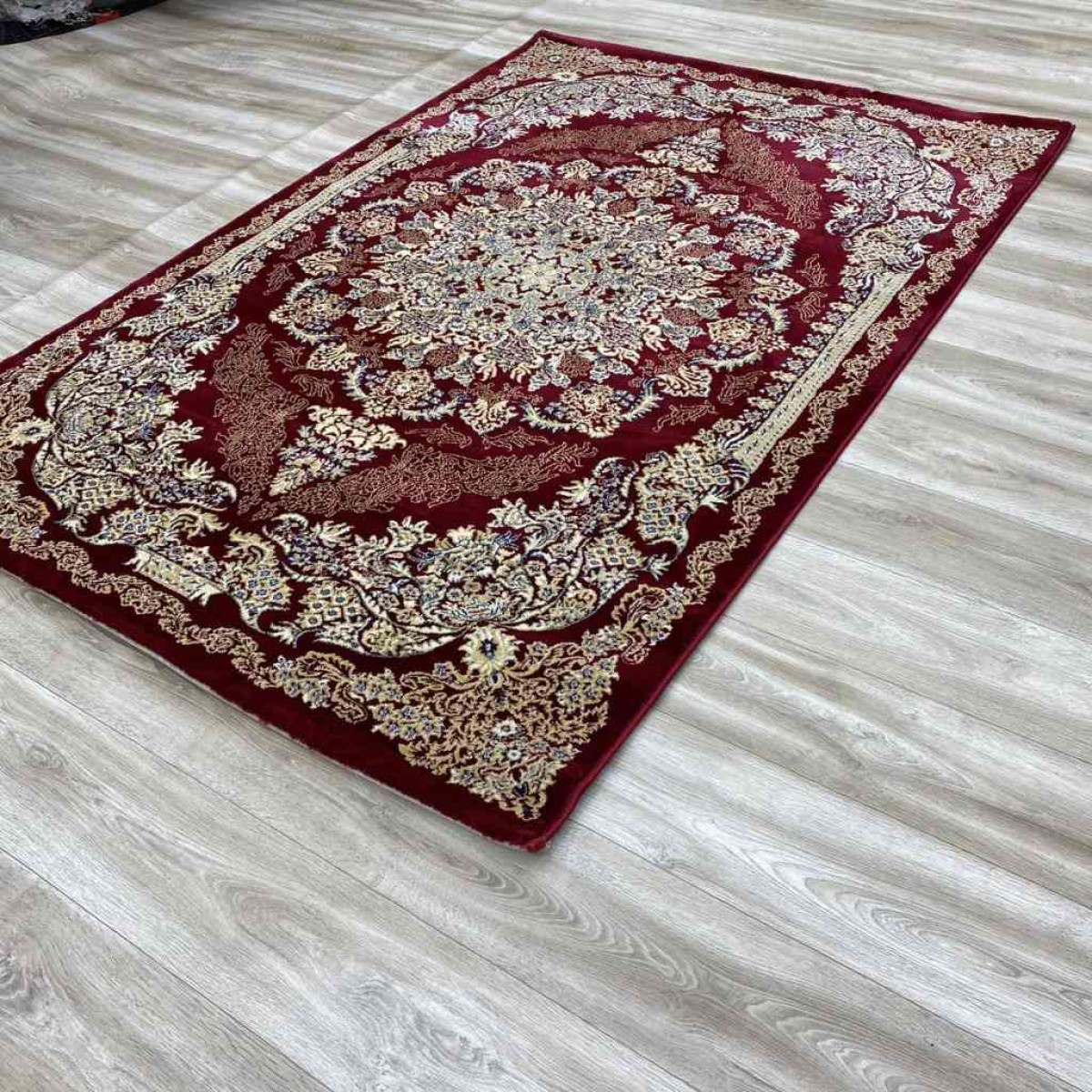 سجاد كلاسيك شيراز AA326c احمر 400*500
