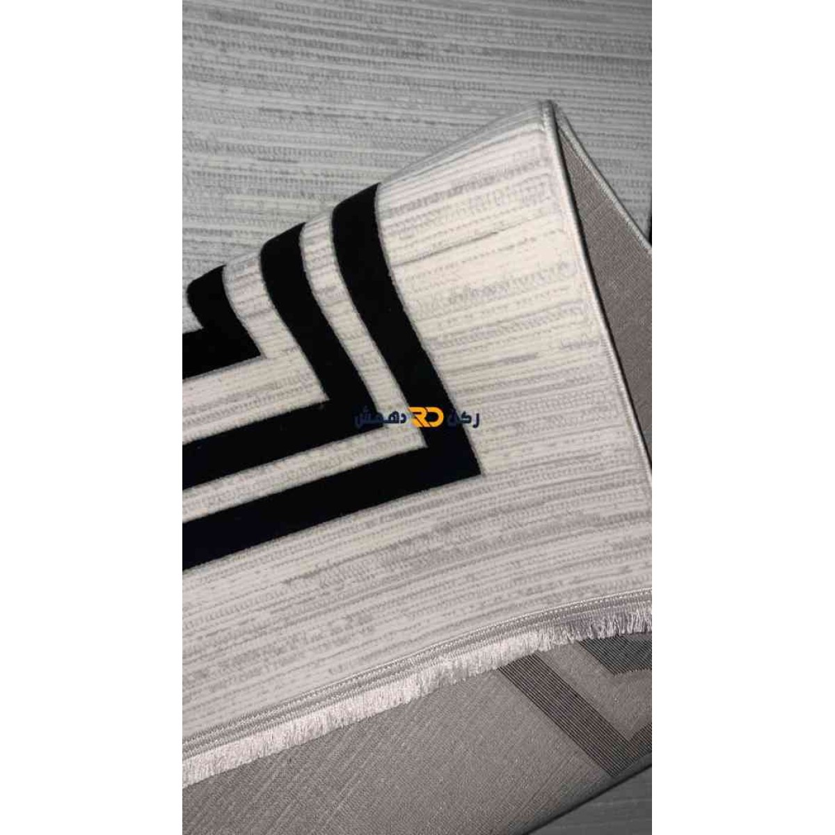 سجاد تركي الاطار برواز مودرن بيلا اسود مقاس 300*400