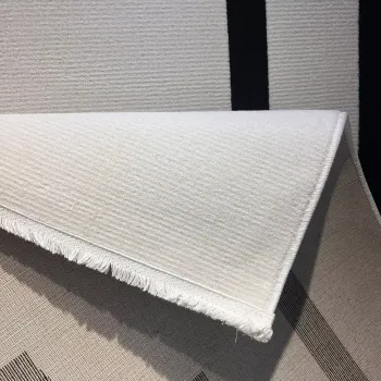 سجاد تركي اطار برواز فريم F493A كريم اسود مقاس 100*200