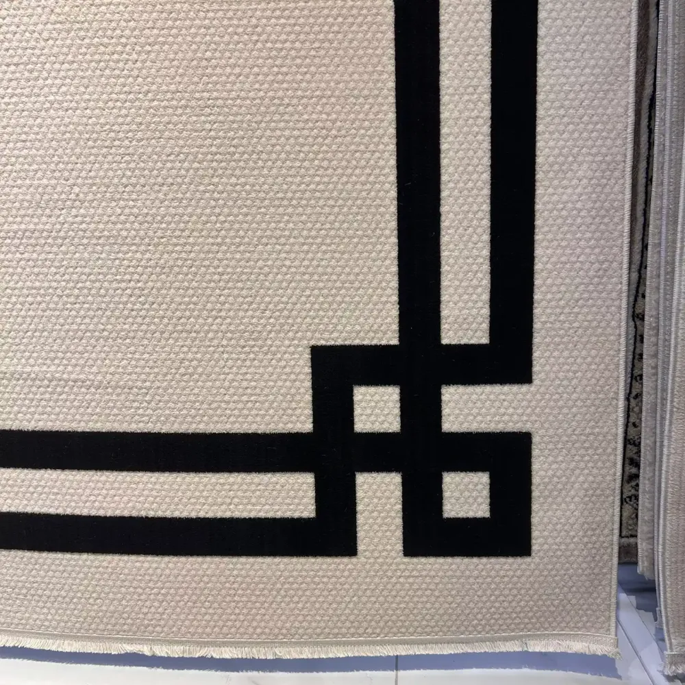 سجاد تركي اطار برواز فريم F494A كريم اسود مقاس 150*220
