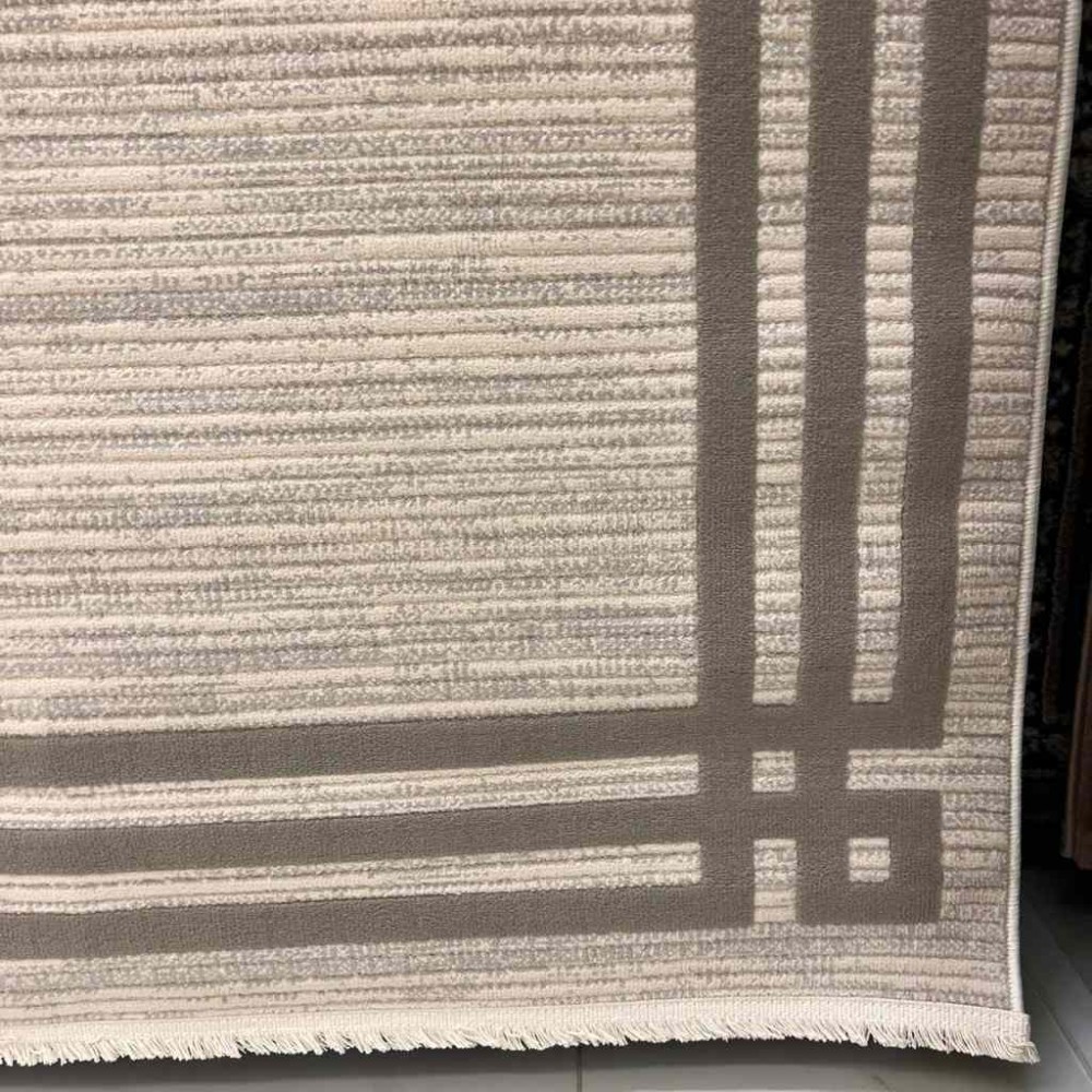 سجاد تركي مودرن فندقي لورين F414C كريم رصاصي مقاس 300*400