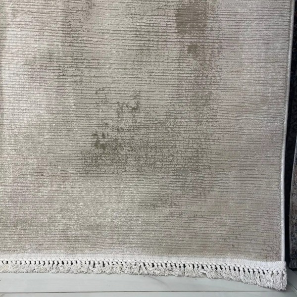 سجاد تركي مودرن لافيش 37842A كريم بيج مقاس 50*80