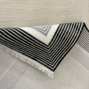 سجاد تركي اطار برواز فيكتوريا 41601A كريم اسود مقاس 100*300