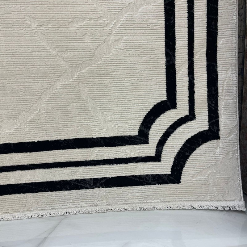 سجاد تركي اطار برواز فيكتوريا 41601A كريم اسود مقاس 150*220
