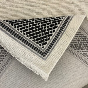 سجاد تركي اطار برواز فيكتوريا 41602A كريم اسود مقاس 300*400