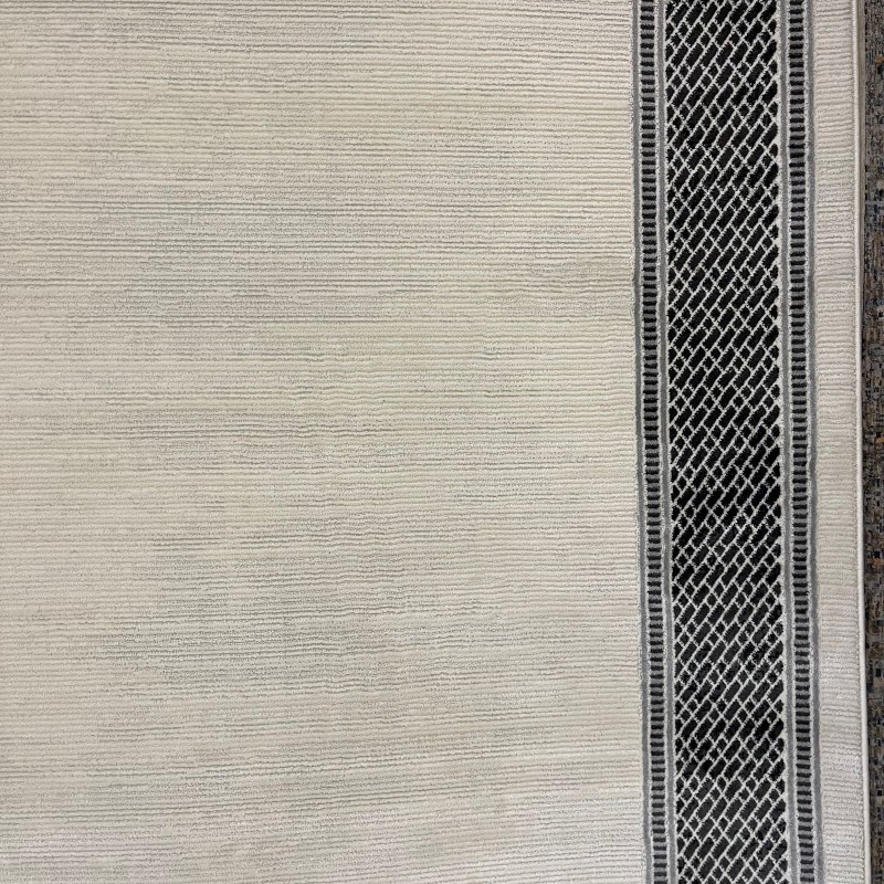 سجاد تركي اطار برواز فيكتوريا 41602A كريم اسود مقاس 150*220