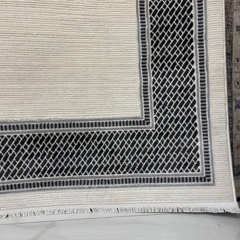 سجاد تركي اطار برواز فيكتوريا 41602A كريم اسود مقاس 150*220 سجاد تركي اطار برواز فيكتوريا 41602A كريم اسود مقاس 150*220