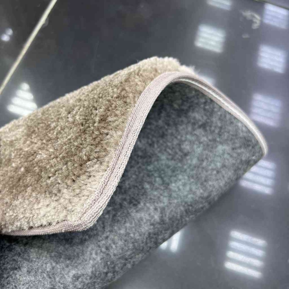 موكيت ساده ماس اللون 23 سميك موكيت ساده ماس اللون 23 سميك