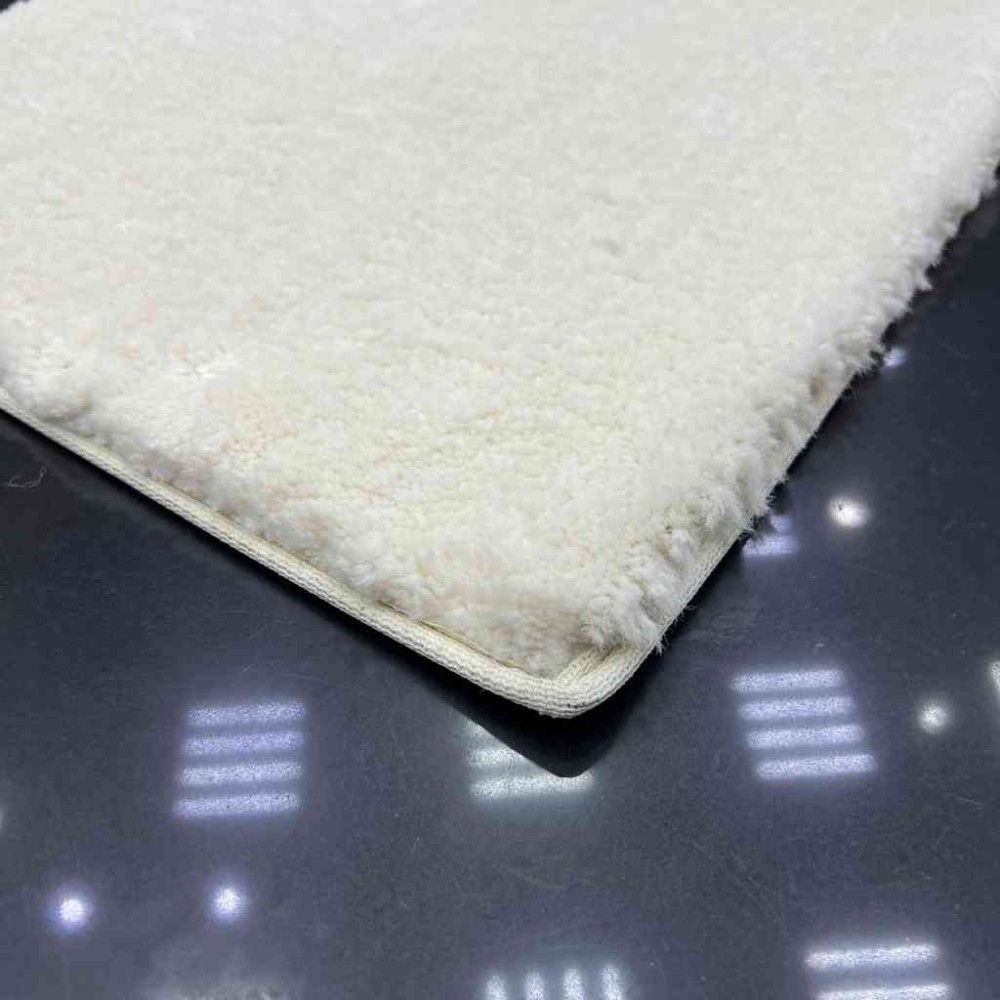 موكيت ساده ماس اللون 27 سميك موكيت ساده ماس اللون 27 سميك