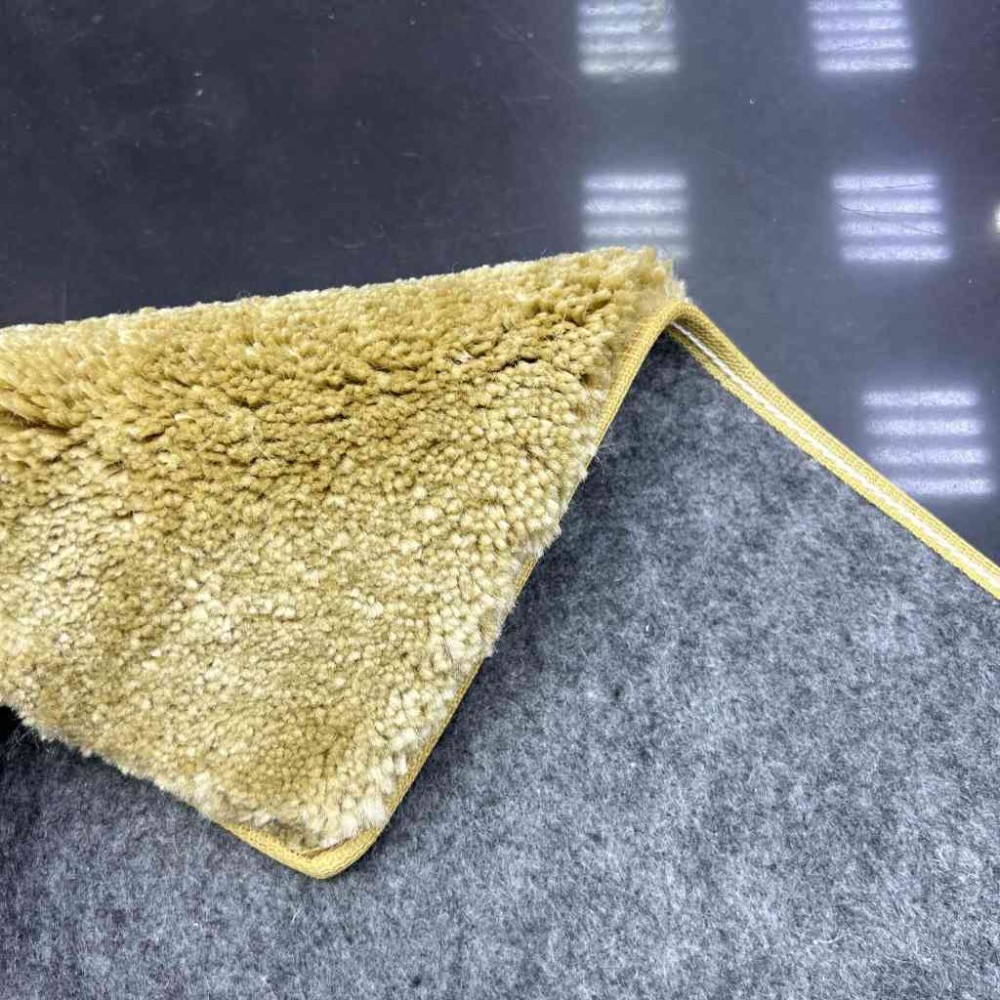 موكيت ساده ماس اللون 21 ذهبي سميك موكيت ساده ماس اللون 21 ذهبي سميك