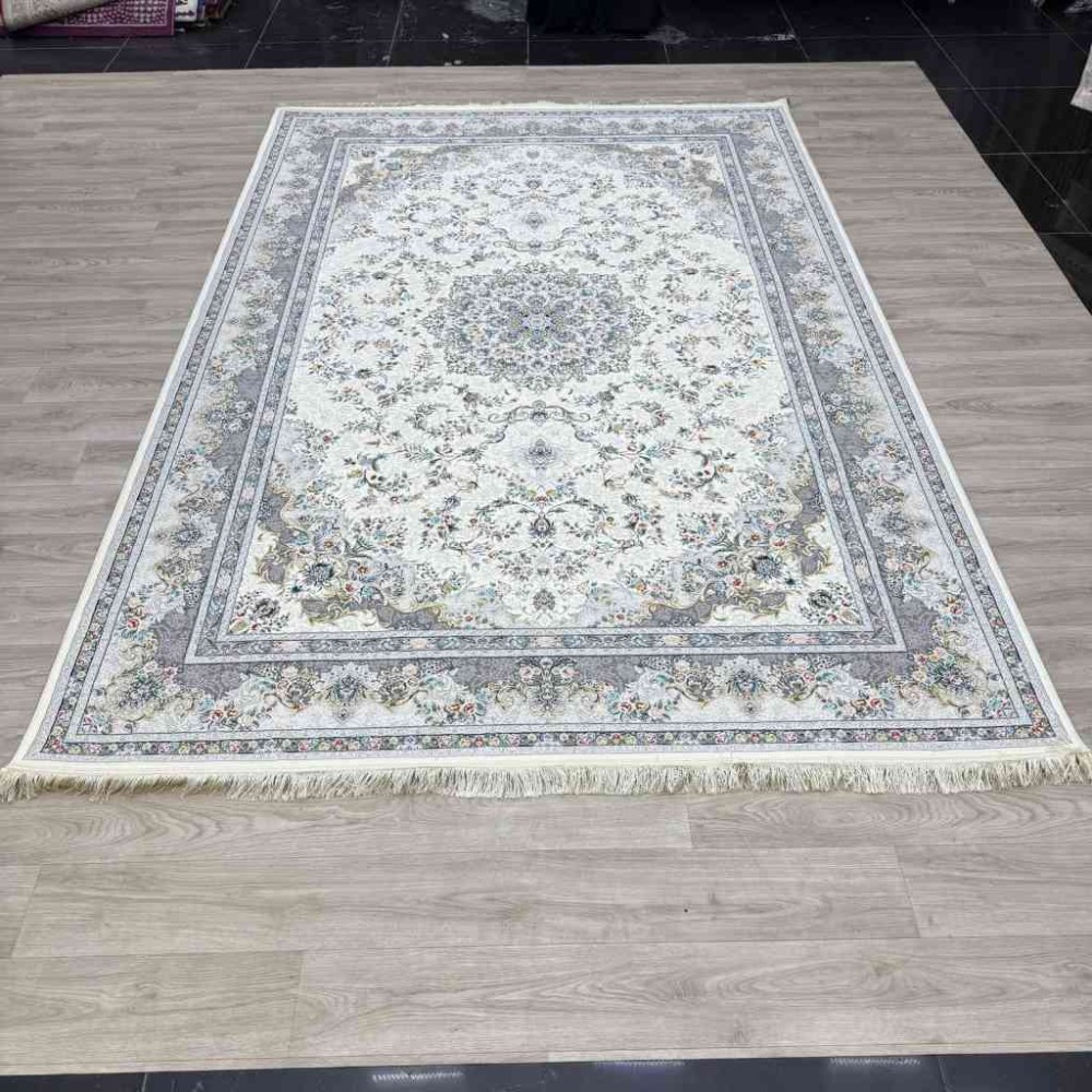 سجاد ايراني عجمي لون كريم مقاس 250*350