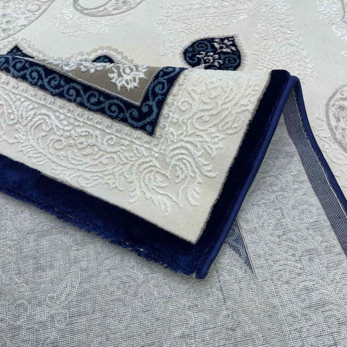 سجاد تركي باريس مودرن ناعم 0DS90Z كحلي بيج فاتح مقاس 400*400 سجاد تركي باريس مودرن ناعم 0DS90Z كحلي بيج فاتح مقاس 400*400