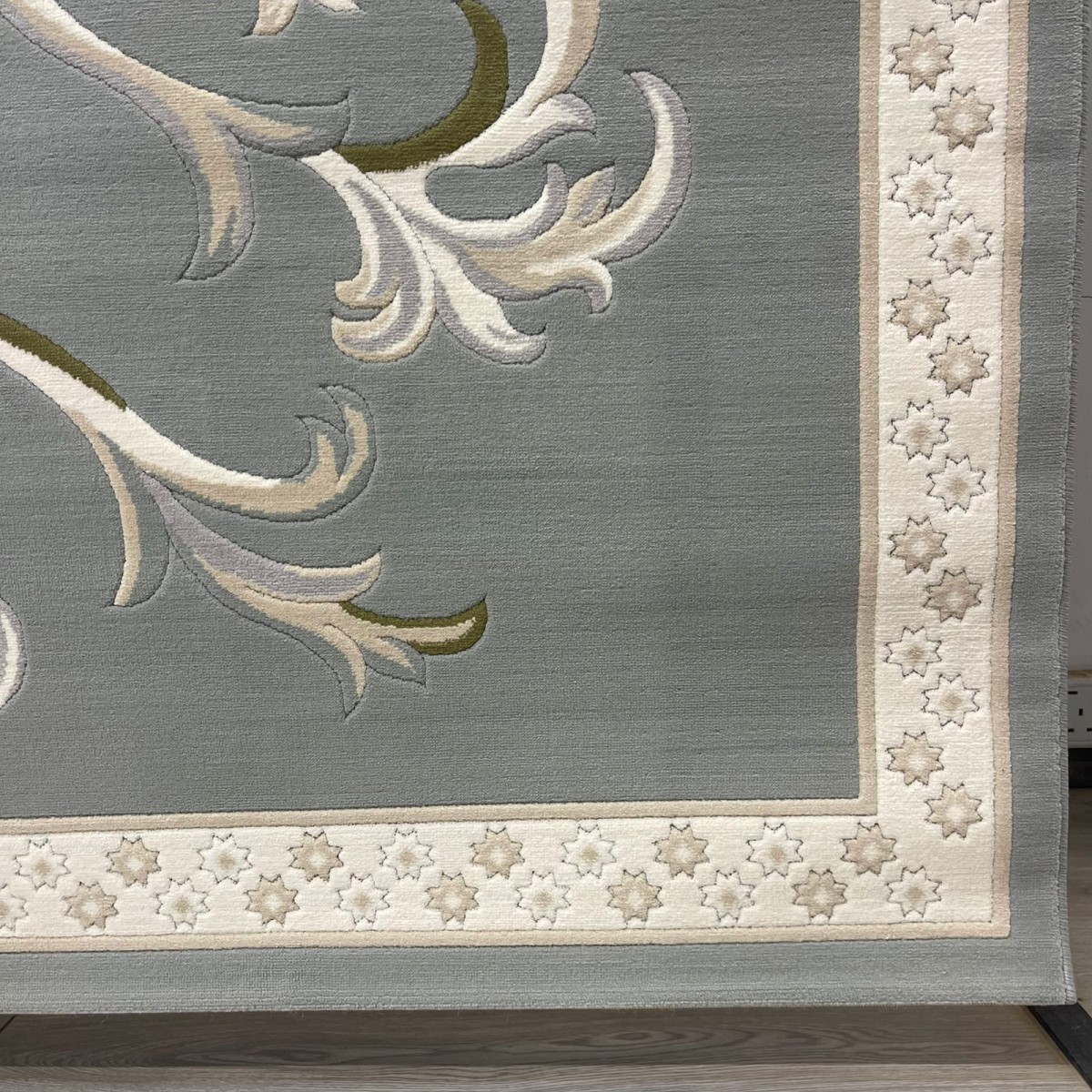 سجاد تركي ديلوكس 9770A كريم سماوي مقاس 250*350
