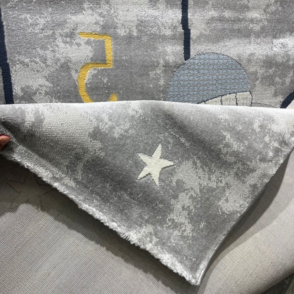 سجاد تركي اطفال كيدز 40684A اللون ابيض رصاصي فاتح مقاس 300*400 سجاد تركي اطفال كيدز 40684A اللون ابيض رصاصي فاتح مقاس 300*400