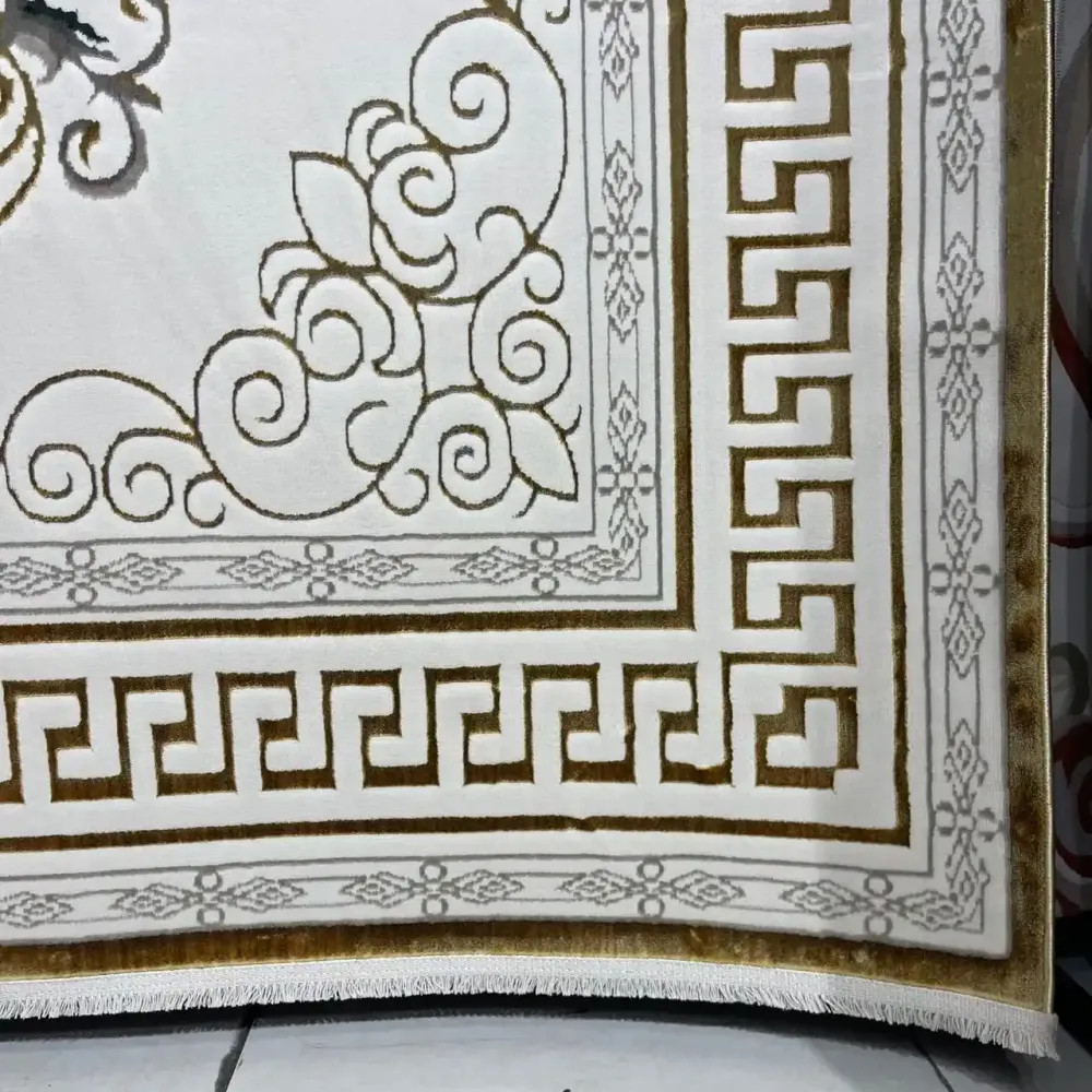 سجاد تركي هيلتون 9668A ذهبي مقاس 50*80