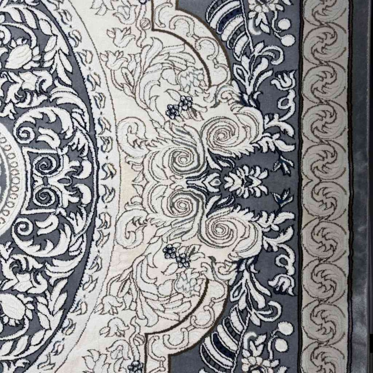 سجاد تركي ياسمين نقش فرنسي 9051A رصاصي مقاس 250*350