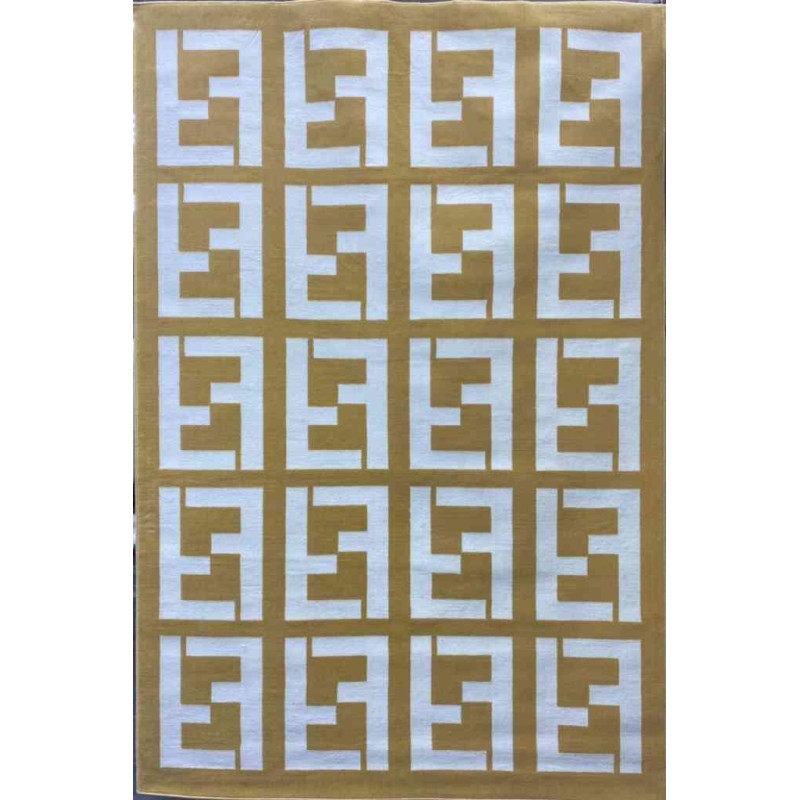سجاد فندي مايباخ ابيض ذهبي