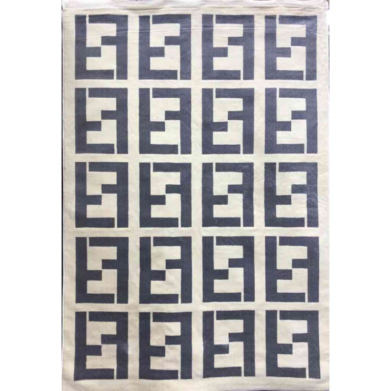 سجاد ماركات فندي ابيض و رصاصي