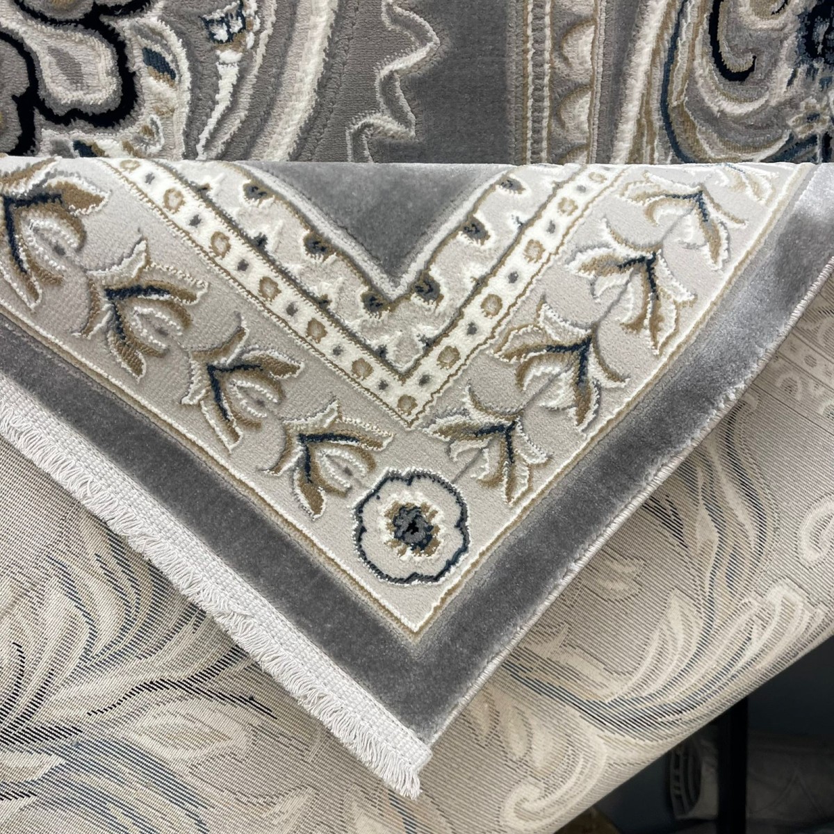 سجاد تركي نقش فرنسي باريس 32125B رصاصي مقاس 300*400