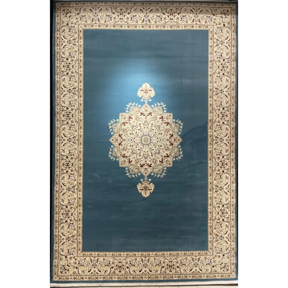 سجاد اصفهان تركي كلاسيك E506B سماوي مقاس 200*300 - اصفهان سجاد تركي كلاسيك