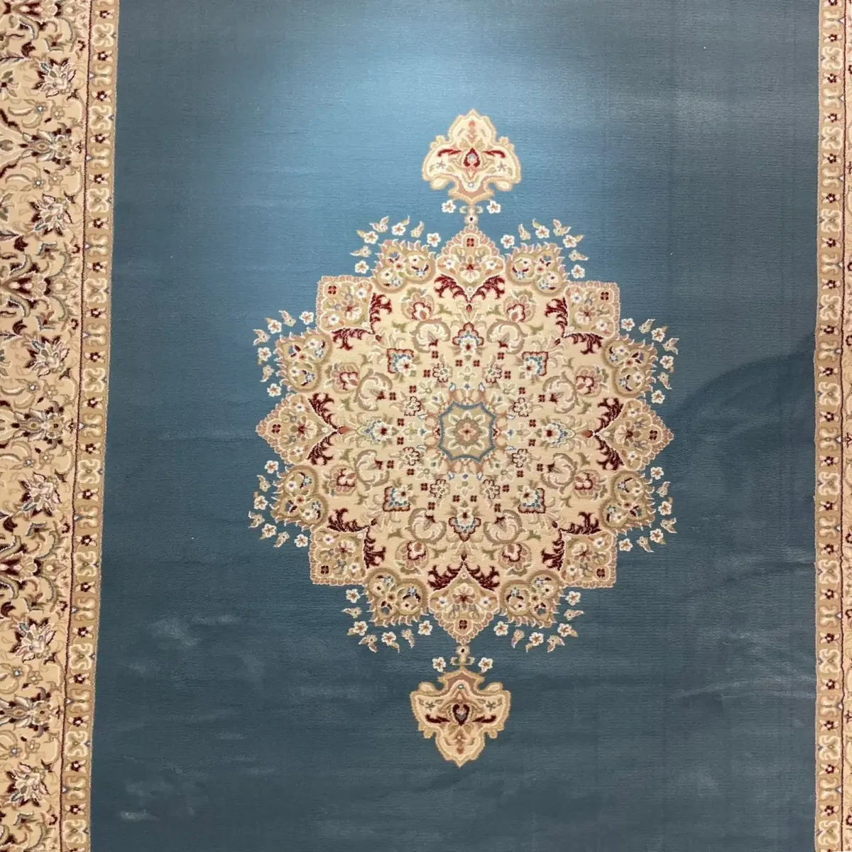 سجاد اصفهان تركي كلاسيك E506B سماوي مقاس 200*300 - اصفهان سجاد تركي كلاسيك