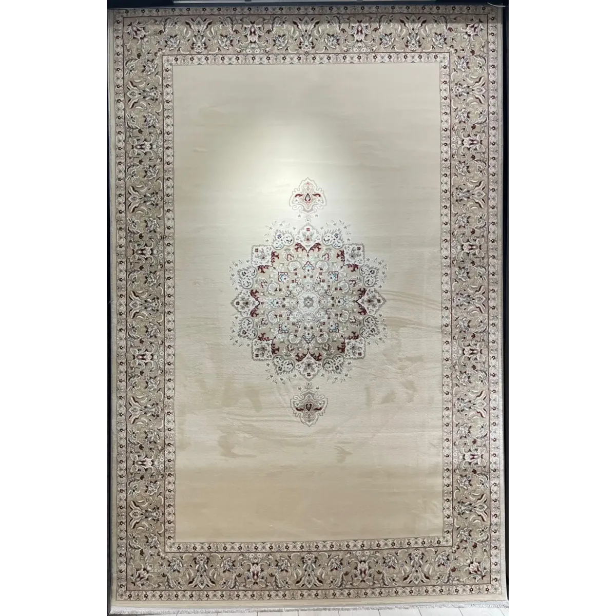سجاد اصفهان تركي كلاسيك E506B كريم مقاس 200*300 - اصفهان سجاد تركي كلاسيك