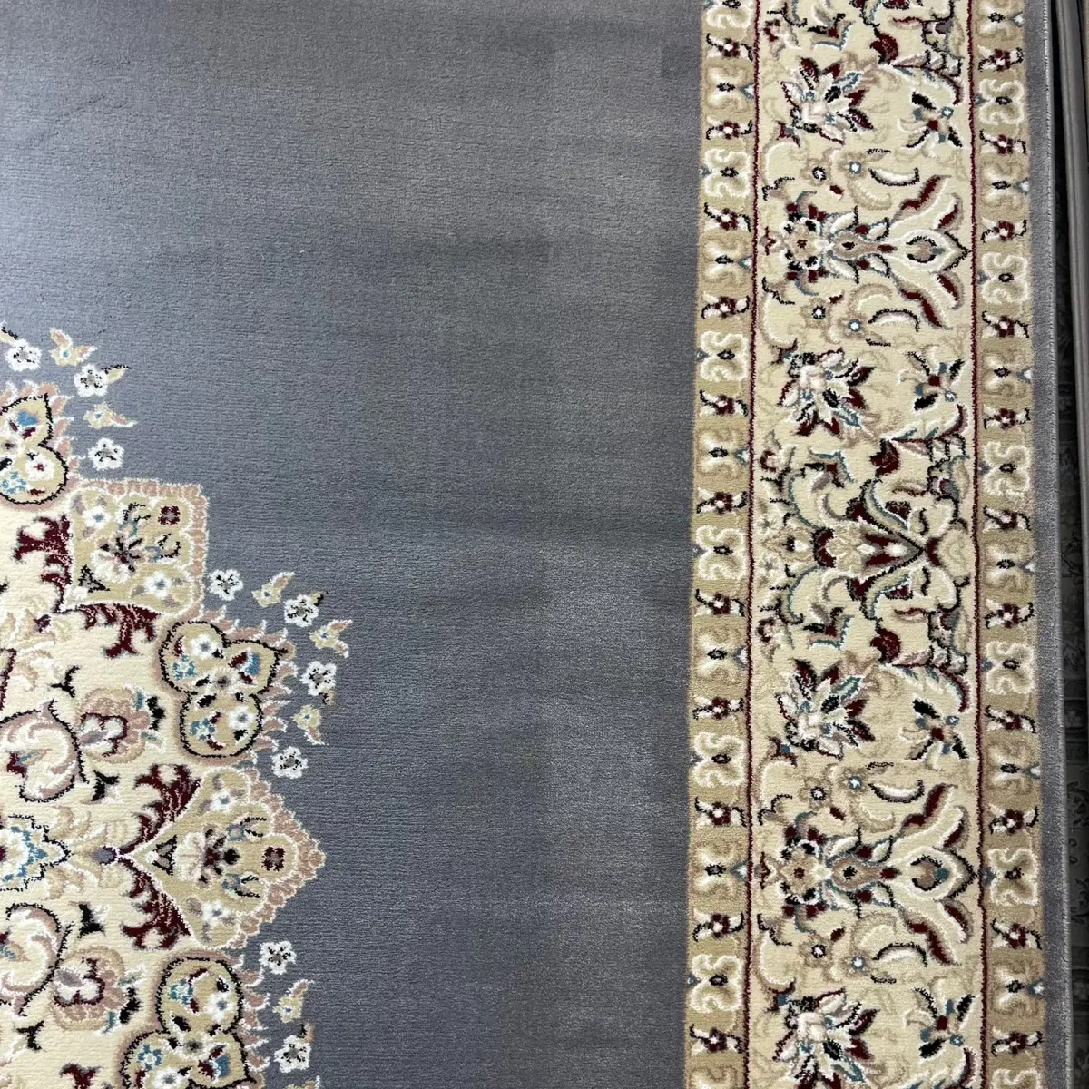 سجاد اصفهان تركي كلاسيك E506B رصاصي مقاس  100*500 - اصفهان سجاد تركي كلاسيك