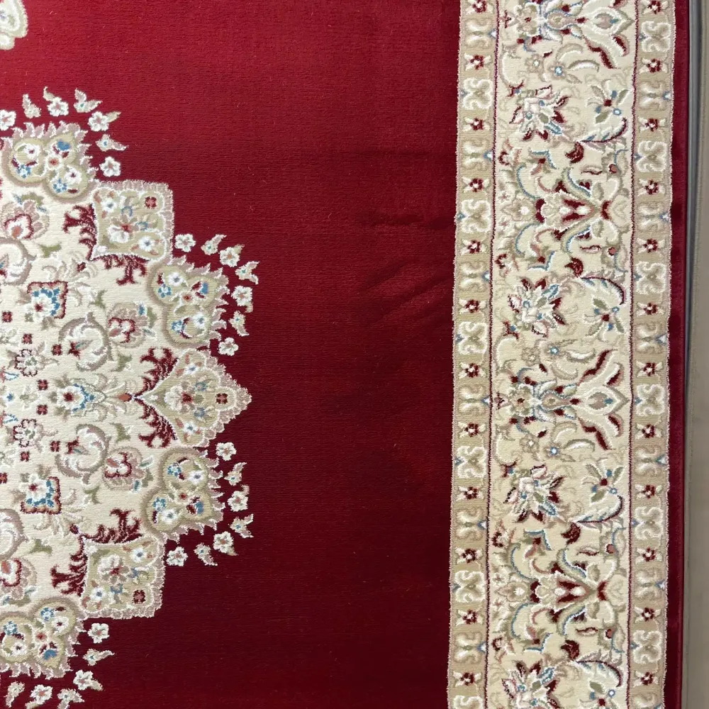 سجاد اصفهان تركي كلاسيك E506B احمر مقاس 200*300 - اصفهان سجاد تركي كلاسيك