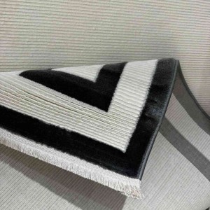 سجاد تركي برواز مودرن 43 ابيض اسود مقاس 50*80