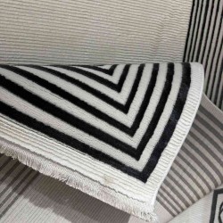 سجاد تركي برواز مودرن 44 ابيض اسود مقاس 250*350 سجاد تركي برواز مودرن 44 ابيض اسود مقاس 250*350