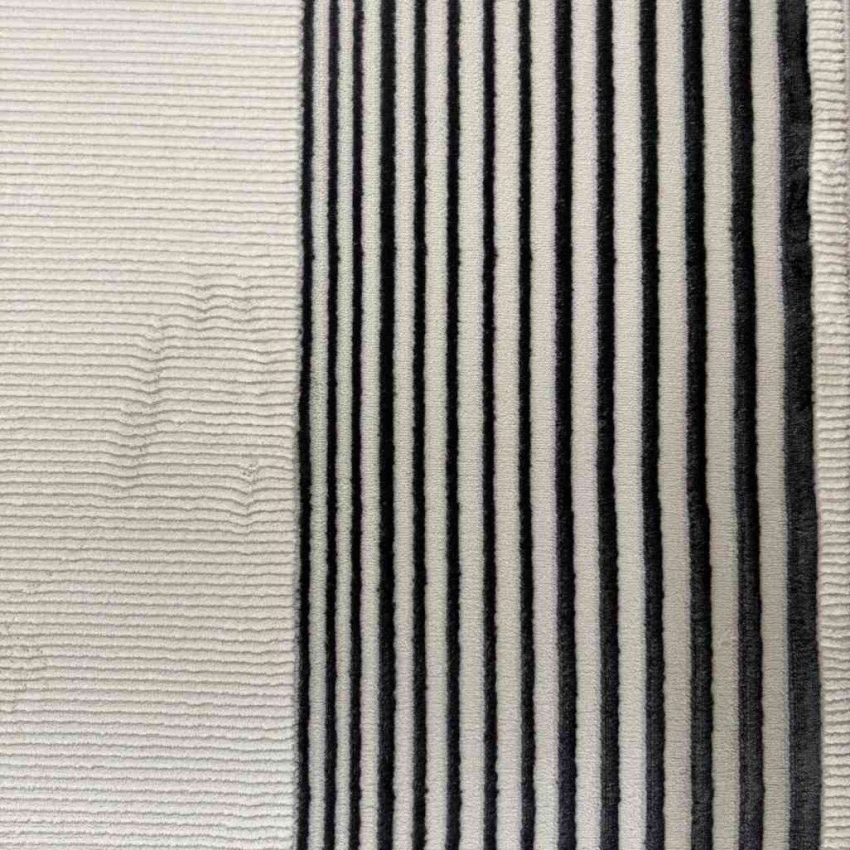 سجاد تركي برواز مودرن 44 ابيض اسود مقاس 300*400