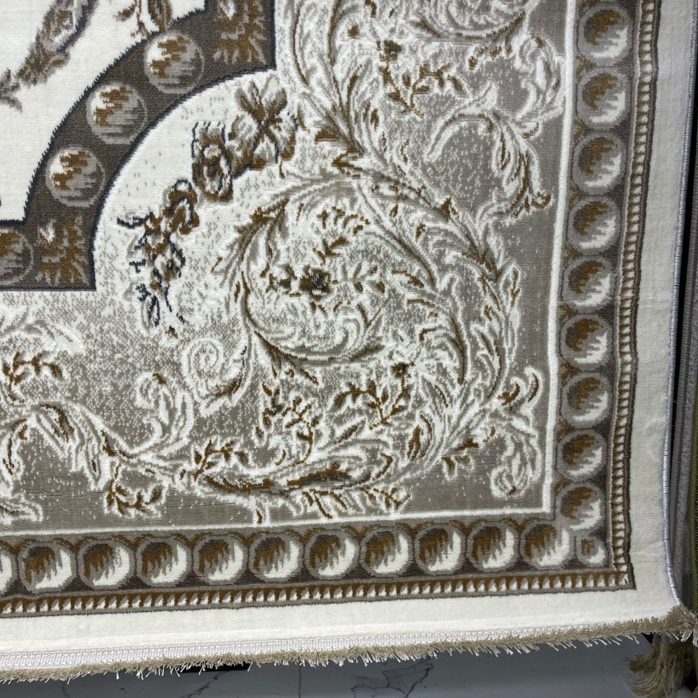 سجاد تركي تبريز كلاسيك سميك 43450F كريم مقاس 500*700