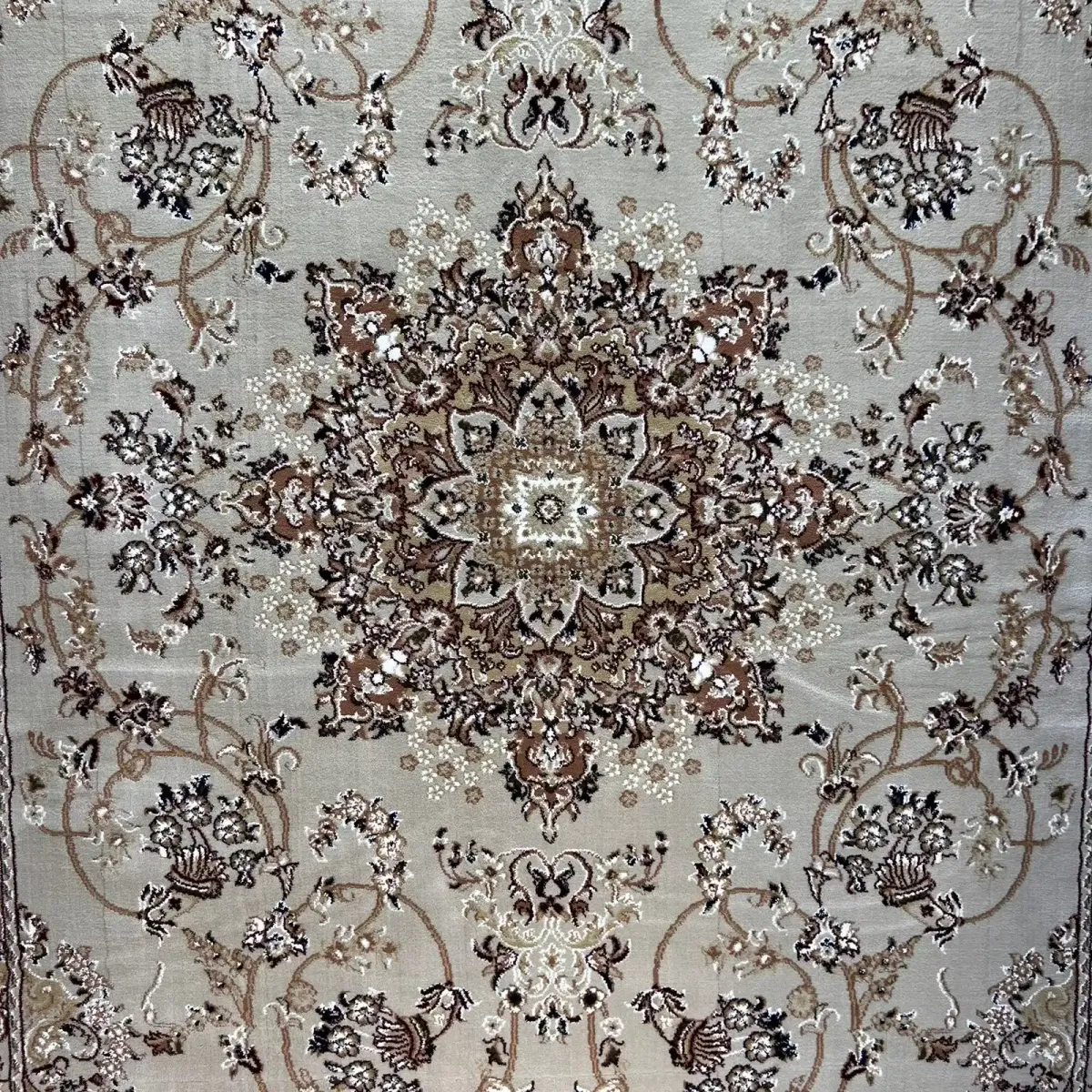 سجاد تركي مرسيليا 2799A كلاسيك مظغوط فاخر كريم مقاس 400*600